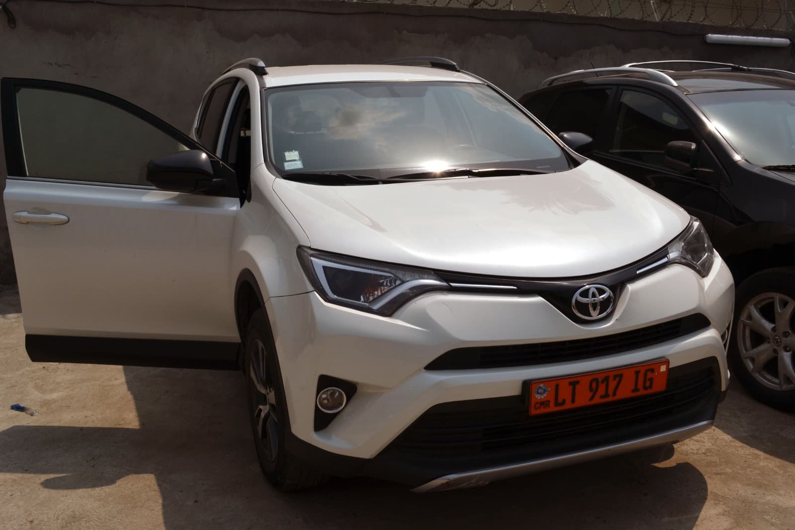 TOYOTA RAV4 4WD - vitrine 1