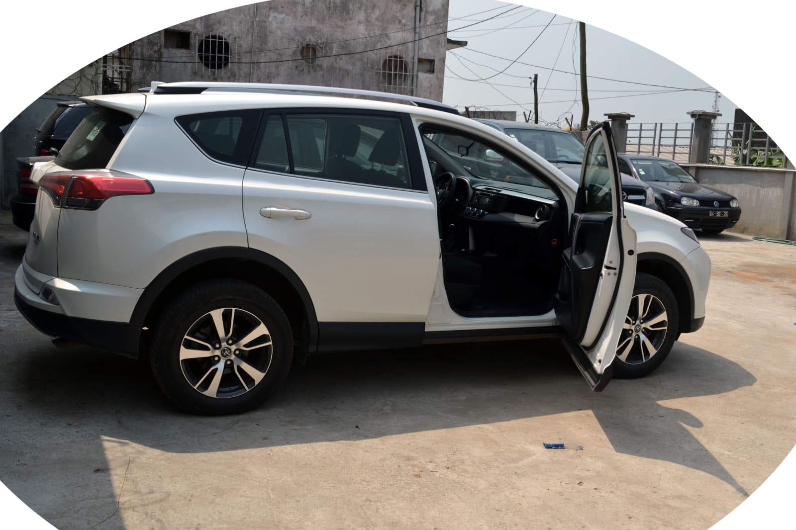 TOYOTA RAV4 4WD — Photo 4