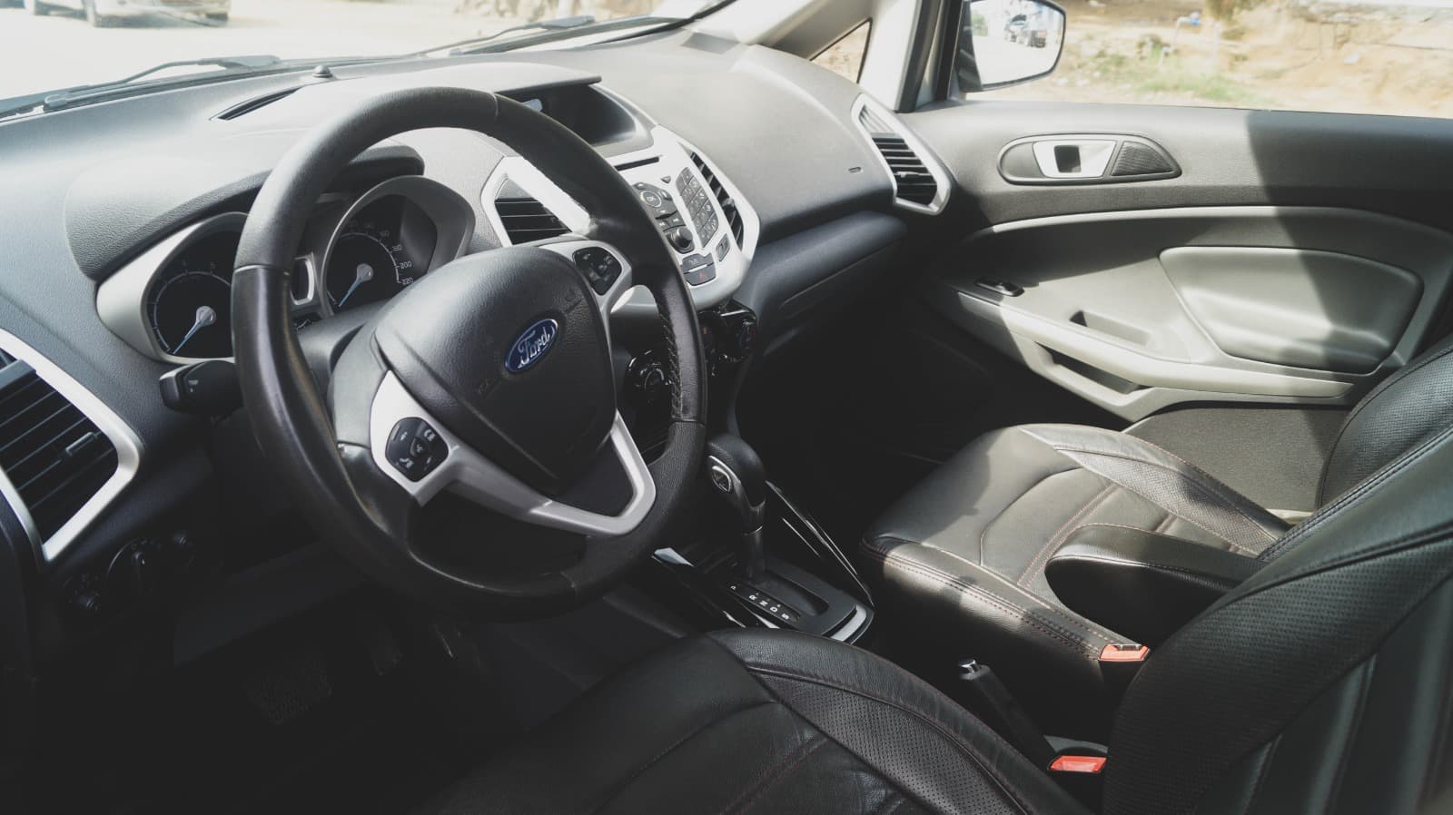 Ford Titanium 2019 — Photo 4