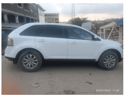 FORD EDGE. ANNÉE 2014 - vitrine 3