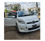 TOYOTA YARIS VITZ. ANNÉE 2010 — Photo 3