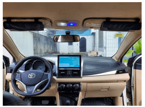 TOYOTA YARIS Année: 2015 — Photo 6